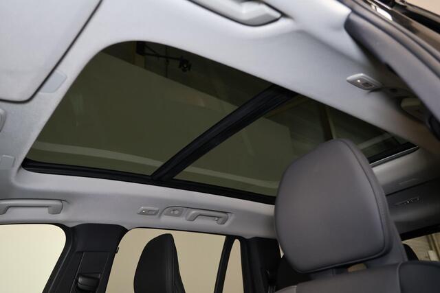 Volvo XC90 T8 Recharge AWD Plus Bright - Luchtvering - Panorama/schuifdak - IntelliSafe Assist & Surround - 360º Camera - Harman/Kardon audio - Adaptieve LED koplampen - Verwarmde voorstoelen, stuur & achterbank - Parkeersensoren voor & achter - Elektr. bedienb. voorstoelen met geheugen - Head up display - Draadloze tel. lader - Extra getint glas - 21' LMV