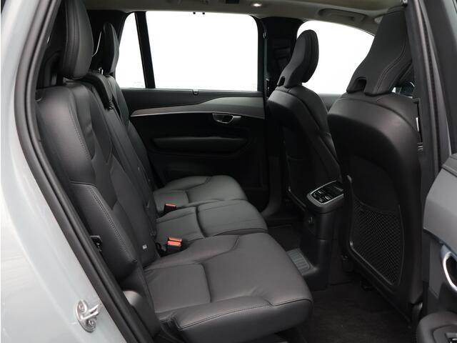 Volvo XC90 T8 455PK Recharge AWD Ultimate Dark / Luchtvering / Head Up / Trekhaak / Gelamineerd Glas / 20" / Panoramisch Dak /