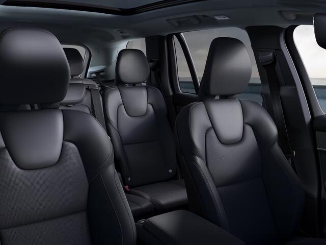 Volvo XC90 T8 Plug-in hybrid AWD Ultra Dark Exec. Ed. | Panoramadak | 360° camera | Bowers & Wilkins | Luchtvering | Head-up display | Stoelventilatie | Trekhaak