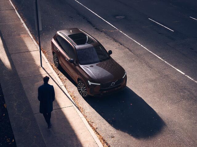 Volvo XC90 T8 Plug-in hybrid AWD Ultra Dark Exec. Ed. | Panoramadak | 360° camera | Bowers & Wilkins | Luchtvering | Head-up display | Stoelventilatie | Trekhaak