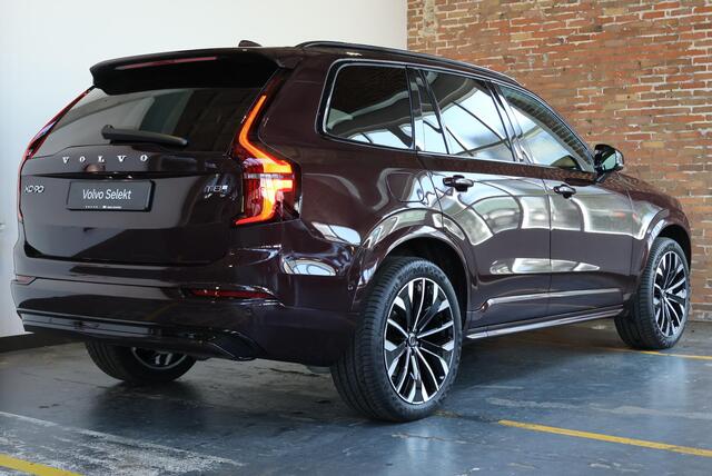 Volvo XC90 T8 Plug-in hybrid AWD Ultra Dark | Demo Deal | Luchtvering | Harman Kardon Premium Audio | Adaptive Cruise Control | 360° Parkeercamera | Parkeersensoren voor + achter | Parkeerverwarming | Stoelverwarming | Stuurwielverwarming