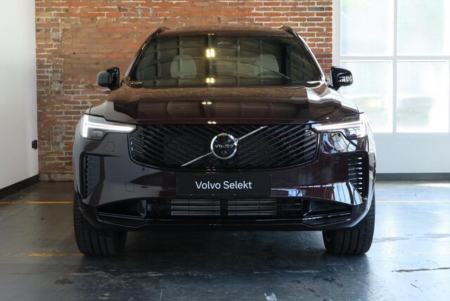 Volvo XC90 T8 Plug-in hybrid AWD Ultra Dark | Demo Deal | Luchtvering | Harman Kardon Premium Audio | Adaptive Cruise Control | 360° Parkeercamera | Parkeersensoren voor + achter | Parkeerverwarming | Stoelverwarming | Stuurwielverwarming