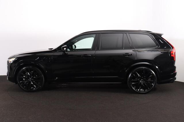 Volvo XC90 T8 Recharge AWD Ultra Black Ed. Exec. HEICO Uitlaatsysteem met klepbediening - Luchtvering - Panorama/schuifdak - IntelliSafe Assist & Surround - 360º Camera - Bowers & Wilkins audio - Adaptieve LED koplampen - Verwarmde voorstoelen, stuur & achterbank - Parkeersensoren voor & achter - Elektr. bedienb. voorstoelen met geheugen - Geventileerde voorstoelen - Head up display - Draadloze tel. lader - Extra getint glas - 22' LMV