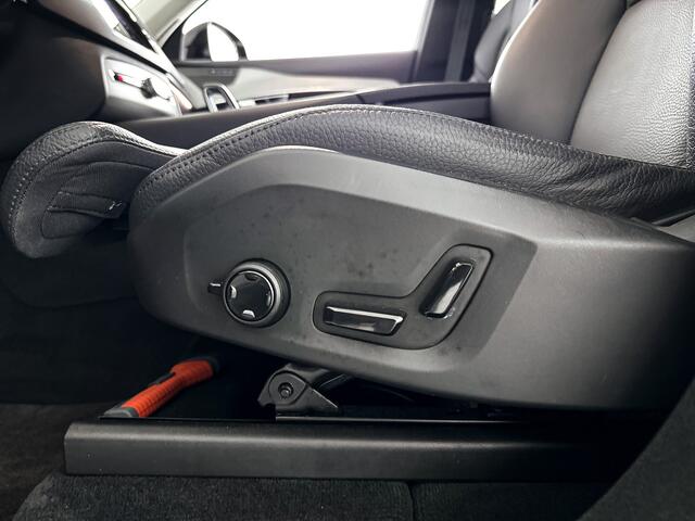 Volvo XC90 T8 Recharge AWD Ultimate Dark | Panoramadak | 360° camera | Luchtvering | Harman Kardon | Head-up display | Stoel- en stuurverwarming | Trekhaak