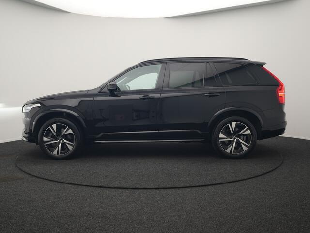Volvo XC90 T8 Recharge AWD R-Design 7 Persoons LONG RANGE PHEV 455pk Dealer O.H. | Adaptive Cruise | 360 Camera | Lederen Sportstoelen Memory & Verwarmd | Apple Carplay | Stuur Verwarmd | Keyless | Blis | Navigatie | DAB | Virtual | Plug In Hybrid |