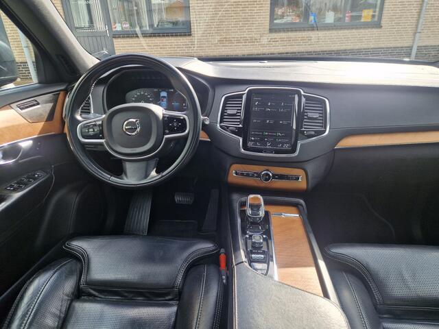 Volvo XC90 T8 Recharge AWD Massage | Harman Kardon | Inscription Plus Line (luxe lederen interieur, stoel ventilatie voor, voorstoel(en) met massagefunctie) en Scandinavian Line (achterstoelen verwarmd, stuur verwarmd) lichtmetalen velgen 22"