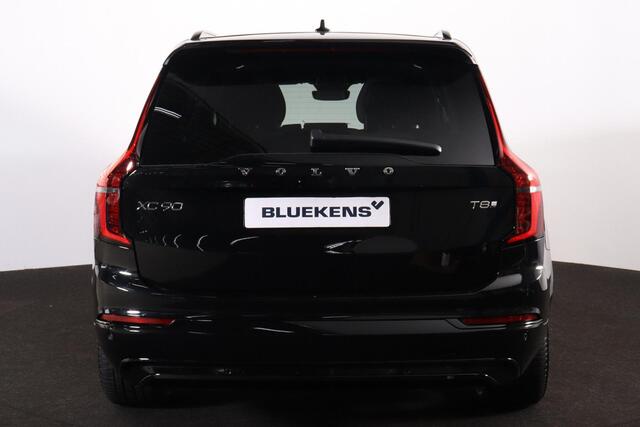 Volvo XC90 T8 Recharge AWD Ultra Dark Exec. Ed. - Luchtvering - Panorama/schuifdak - IntelliSafe Assist & Surround - 360º Camera - Bowers & Wilkins audio - Adaptieve LED koplampen - Verwarmde voorstoelen, stuur & achterbank - Parkeersensoren voor & achter - Elektr. bedienb. voorstoelen met geheugen - Head up display - Draadloze tel. lader - Extra getint glas - 22' LMV