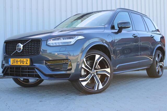Volvo XC90 2.0 T8 Recharge AWD Ultra Dark | Incl. 12 maanden garantie | SOH 100% | 7 persoons | Panorama dak | Massage stoelen | Stoel & Stuur verwarming | Stoelventilatie | Memory seats | Stoelverwarming achter | 360° Camera | Elektrische kofferklep | Bower & Wilkins | Head-Up display | Keyless entry/start | Standkachel | Apple CarPlay/Android Auto |