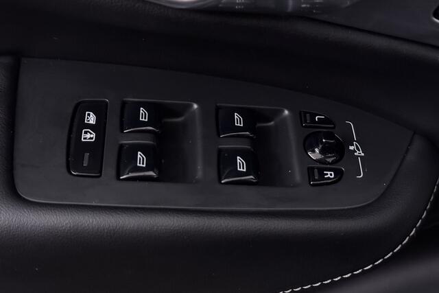 Volvo XC90 2.0 T8 Recharge AWD Ultimate Bright (PANORAMADAK, STOEL/STUUR VERWARMING/VERKOELING, CAMERA, BOWERS & WILKINS AUDIO)