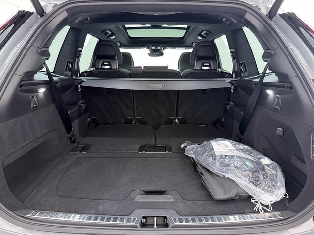 Volvo XC90 T8 Plug-in hybrid AWD Ultra Black Edition / Luchtvering / B&W audio / Geventileerd leder / Trekhaak / 21inch / Google navigatie / Schuif-kanteldak.