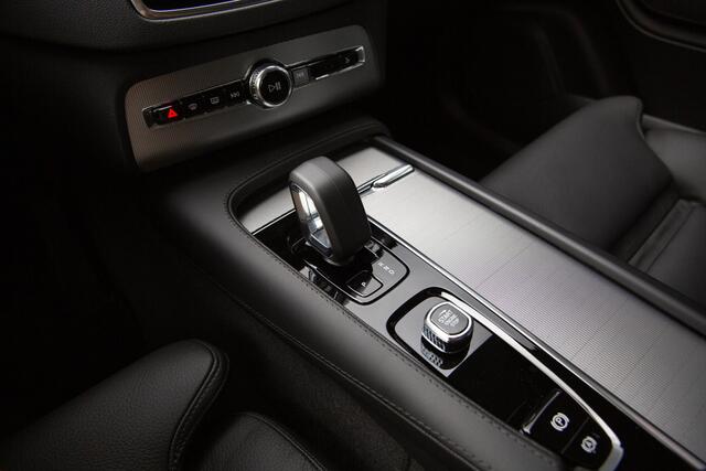 Volvo XC90 2.0 T8 Recharge AWD Ultimate Bright SOH 95%, Luchtvering, Panoramadak, Bowers&Wilkins, Memory, Adap. cruise,