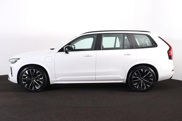 Volvo XC90 T8 Recharge AWD Ultra Dark - Luchtvering - Panorama/schuifdak - IntelliSafe Assist & Surround - 360º Camera - Bowers & Wilkins audio - Verwarmde voorstoelen, stuur & achterbank - Parkeersensoren voor & achter - Elektr. bedienb. voorstoelen met geheugen - Geventileerde voorstoelen - Head up display - Draadloze tel. lader - Inklapbare trekhaak - 21' LMV