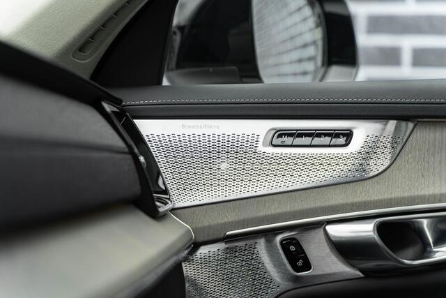 Volvo XC90 2.0 T8 Plug-in Hybrid AWD Ultra Dark | SOH:100% | Trekhaak | Luchtvering | Bowers & Wilkins | Panoramadak | Head-up Display | 360° Camera | Nappaleder | Stoelventilatie | Stoelmassage | Stoelverwarming V+A | Keyless Entry/Start | Adaptive Cruise | BLIS | Google Navigatie | Apple Carplay | Android Auto