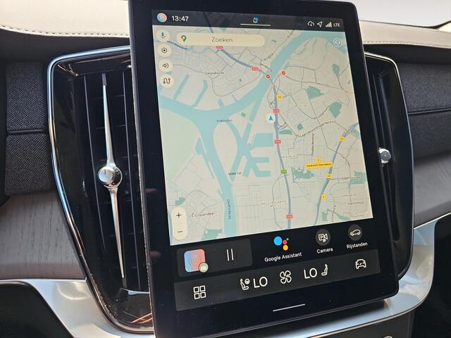Volvo XC90 2.0 T8 Plug-in hybrid AWD Ultra Dark | Luchtvering | Trekhaak | Bowers & Wilkins Audio | Panoramadak |