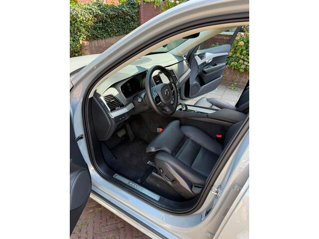 Volvo XC90 2.0 T8 Plug-in hybrid AWD Ultra Dark | Trekhaak | 22" | Head-Up Display | 360 Camera | Harman/Kardon | Memory Seats | Stoel & Stuurverwarming | Getint Glas |