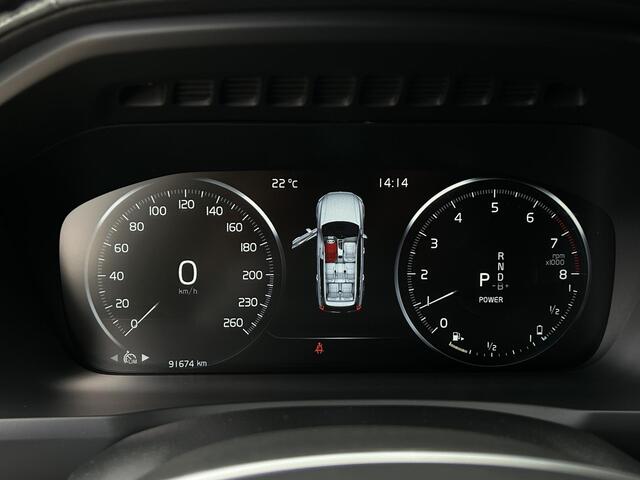 Volvo XC90 2.0 T8 Recharge AWD Inscription | Panoramadak | Luchtvering | Trekhaak