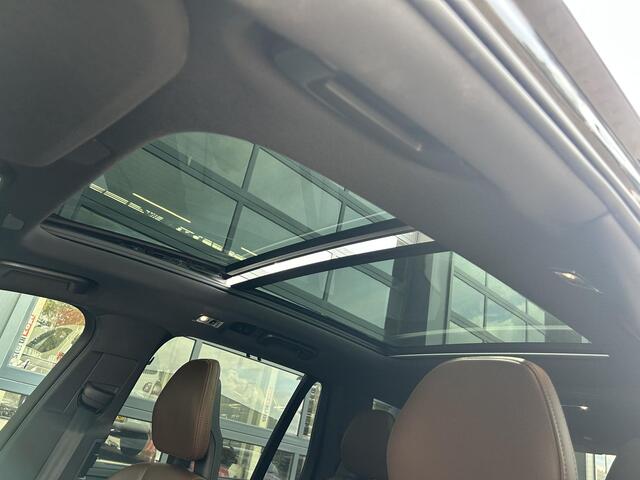 Volvo XC90 2.0 T8 Recharge AWD Inscription | Panoramadak | Luchtvering | Trekhaak