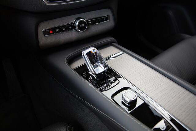 Volvo XC90 2.0 T8 Recharge AWD Plus Dark , Trekhaak, Luchtvering, Adap. Cruise, Head-up Display