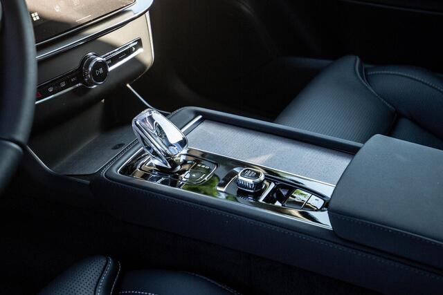 Volvo XC90 2.0 T8 Plug-in hybrid AWD Ultra Dark Exec. Ed.