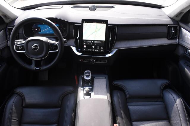 Volvo XC90 T8 455PK Plug-in hybrid AWD Ultra Dark / Bowers & Wilkins / Luchtvering / Head-Up Display / 360 Camera / Massagestoelen / Elektrisch bedienbare stoelen met geheugen / Stoelventilatie / Nappaleder / Elektrisch uitklapbare trekhaak / Gelamineerde ruiten