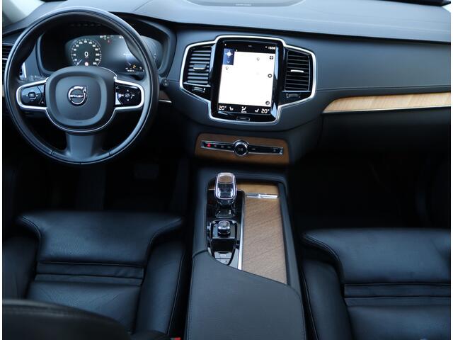 Volvo XC90 T8 AWD Inscription | 360 camera | Trekhaak | Panoramadak | H&K | SOH 97,9%