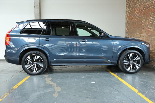 Volvo XC90 T8 Recharge AWD R-Design | Bowers & Wilkins Premium Audio | Luchtvering | Longe Range | 360° Parkeercamera | Parkeersensoren voor + achter | Parkeerverwarming | Panoramadak | Stoelverwarming | Stuurwielverwarming |