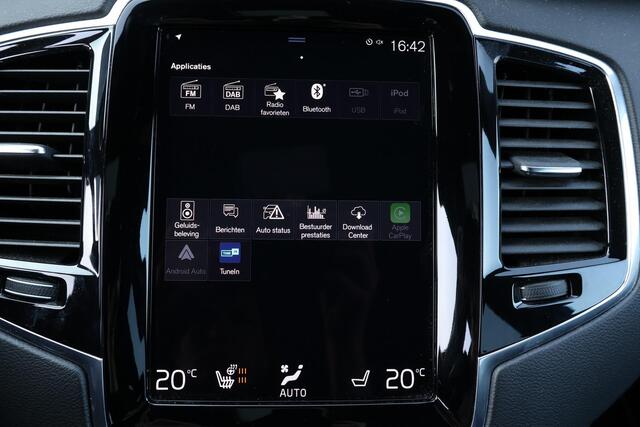 Volvo XC90 T8 Recharge AWD R-Design - Luchtvering - Panorama/schuifdak - IntelliSafe Assist & Surround - 360º Camera - Harman/Kardon audio - Adaptieve LED koplampen - Verwarmde voorstoelen, stuur & achterbank - Parkeersensoren voor & achter - Elektr. bedienb. voorstoelen met geheugen - Head up display - Extra getint glas - Elektr. inklapbare trekhaak - 20' LMV