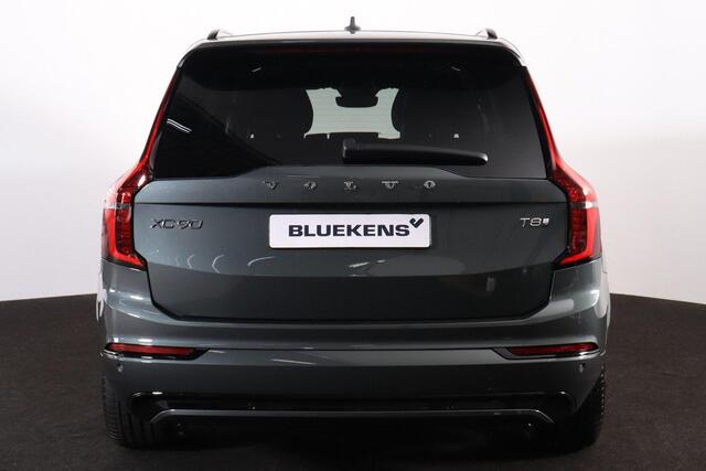 Volvo XC90 T8 Recharge AWD Ultra Dark Exec. Ed. - Luchtvering - Panorama/schuifdak - IntelliSafe Assist & Surround - 360º Camera - Bowers & Wilkins audio - Adaptieve LED koplampen - Verwarmde voorstoelen, stuur & achterbank - Parkeersensoren voor & achter - Elektr. bedienb. voorstoelen met geheugen - Geventileerde voorstoelen - Head up display - Draadloze tel. lader - Extra getint glas - 22' LMV