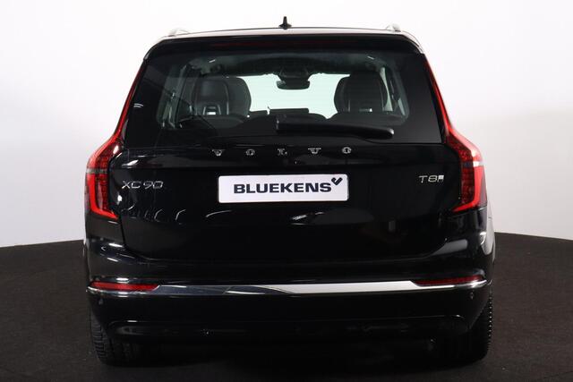 Volvo XC90 T8 Recharge AWD Ultra Dark - Luchtvering - Panorama/schuifdak - IntelliSafe Assist & Surround - 360º Camera - Bowers & Wilkins audio - Adaptieve LED koplampen - Verwarmde voorstoelen, stuur & achterbank - Parkeersensoren voor & achter - Elektr. bedienb. voorstoelen met geheugen - Draadloze tel. lader - Inklapbare trekhaak - 21' LMV
