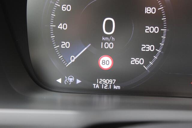 Volvo XC90 2.0 T8 Recharge AWD Inscription SOh 92.1% 7P LUCHT TREKHAAK PANO LEER 129000KM!!!
