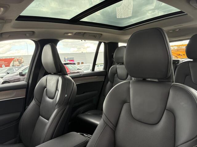Volvo XC90 2.0 T8 Plug-in Hybrid AWD Ultra Dark | SOH:100% | Trekhaak | Luchtvering | Bowers Wilkins Audio | Panoramadak | Head-up Display | 360 Graden Camera | Nappaleder | Stoelventilatie | Stoelmassage | Stoelverwarming voor en achter | Keyless Entry | Elektrische Achterklep | Cruise Control Adaptief | BLIS | Google Navigatie | Apple Carplay | Android Auto