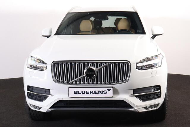 Volvo XC90 T5 AWD Inscription - IntelliSafe Assist & Surround - Adaptieve LED koplampen - Standkachel - Verwarmde voorstoelen, stuur & achterbank - Elektr. bedienb. voorstoelen met geheugen - Parkeercamera achter - Parkeersensoren voor & achter - Extra getint glas - Inklapbare trekhaak