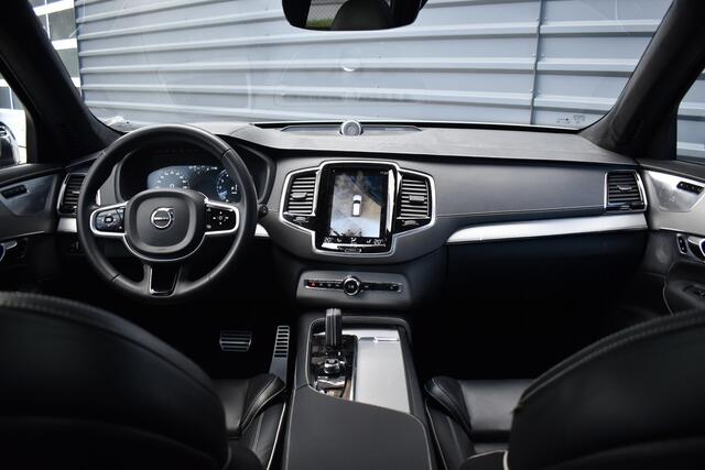 Volvo XC90 2.0 T8 Recharge AWD R-Design *Orig. NL* | Panorama | Trekhaak | Luchtvering | B&W Audio | 22'' Wielen | Head- Up |