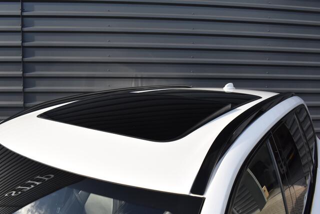 Volvo XC90 2.0 T8 Recharge AWD R-Design *Orig. NL* | Panorama | Trekhaak | Luchtvering | B&W Audio | 22'' Wielen | Head- Up |