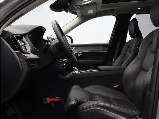 Volvo XC90 T8 AWD Plug-in hybrid Ultra Dark / Trekhaak / B&W audio / Head up displ. / Massage-ventilatilatie stoelen