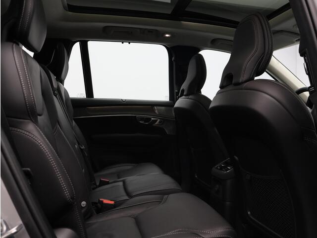 Volvo XC90 T8 AWD Plug-in hybrid Ultra Dark / Trekhaak / B&W audio / Head up displ. / Massage-ventilatilatie stoelen