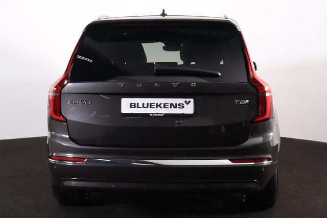 Volvo XC90 T8 Plug-in hybrid AWD Ultra Bright Exec. Ed. - Luchtvering - Panorama/schuifdak - IntelliSafe Assist & Surround - 360º Camera - Bowers & Wilkins audio - Adaptieve LED koplampen - Verwarmde voorstoelen, stuur & achterbank - Parkeersensoren voor & achter - Elektr. bedienb. voorstoelen met geheugen - Head up display - Draadloze tel. lader - Extra getint glas - 22' LMV
