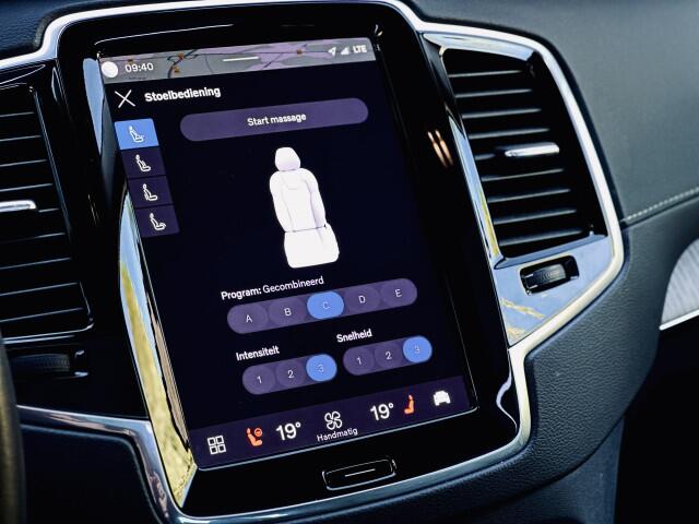 Volvo XC90 2.0 T8 Recharge | AWD | Dark Label | Panoramadak | Luchtvering | Massagestoelen | Head Up | Bower & Wilkins | Rondomzicht camera | Incl btw