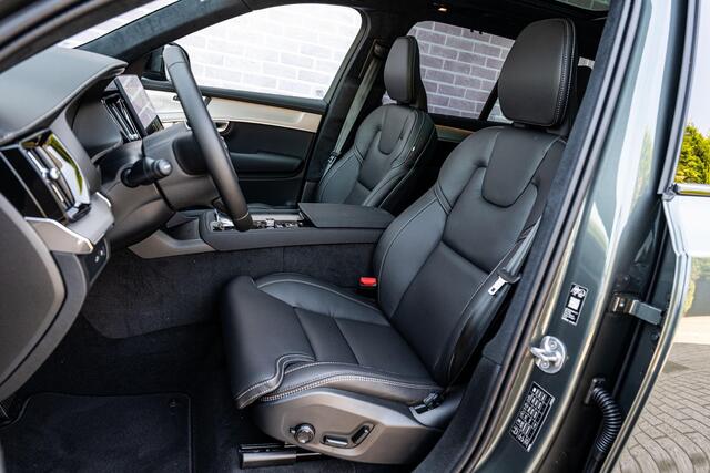 Volvo XC90 2.0 T8 Plug-in hybrid AWD Ultra Dark Exec. Ed. | Trekhaak | Luchtvering | Gelaagd Glas | Bowers & Wilkins | Massage & Ventilatie Stoelen | Schuif-/ kanteldak |