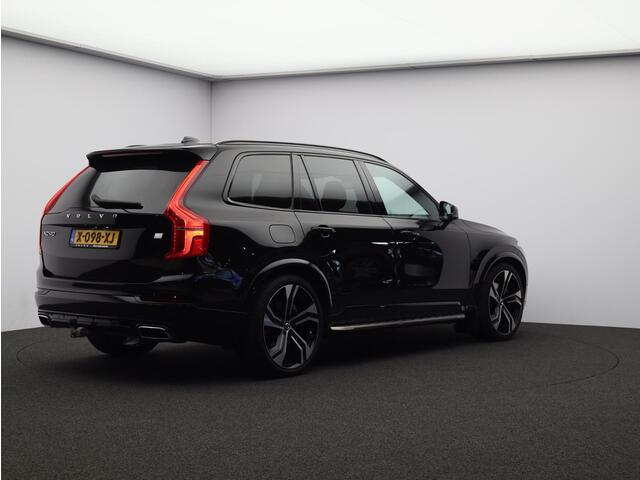 Volvo XC90 2.0 T8 Recharge AWD R-Design / Luchtvering / B&W audio / Trekhaak / Head up displ. / 22"