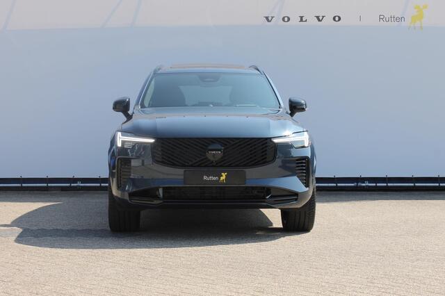 Volvo XC90 T8 406pk Automaat AWD Ultra Black Edition / Stoelmassage - en ventilatie / Luchtvering / Trekhaak / Panoramadak / Google services / Elektrisch bedienbare voorstoelen met geheugen / Stoelverwarming voor en achter – foto 3