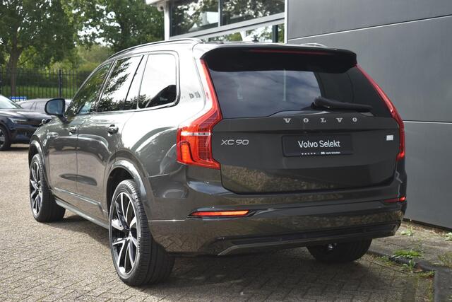 Volvo XC90 2.0 T8 Recharge AWD R-Design l Long range l Luchtvering l 360° camera l Head-up display l Bowers & Wilkins High-end Audio l Stoel- & stuurwielverwarming l Trekhaak l Panoramisch schuif-/kanteldak l BLIS l Adaptieve cruise control l Pilot Assist l Sportstoelen l 21 Inch l