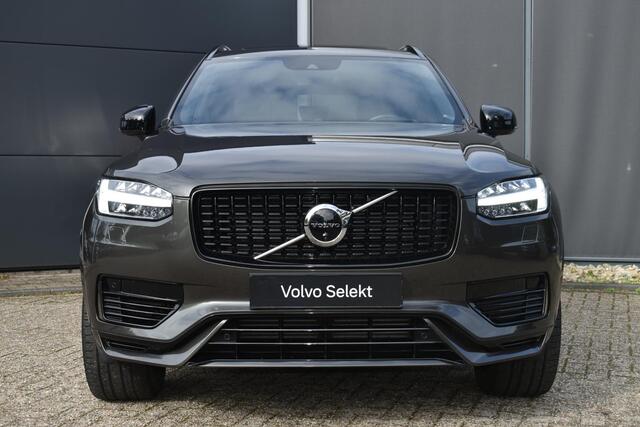 Volvo XC90 2.0 T8 Recharge AWD R-Design l Long range l Luchtvering l 360° camera l Head-up display l Bowers & Wilkins High-end Audio l Stoel- & stuurwielverwarming l Trekhaak l Panoramisch schuif-/kanteldak l BLIS l Adaptieve cruise control l Pilot Assist l Sportstoelen l 21 Inch l
