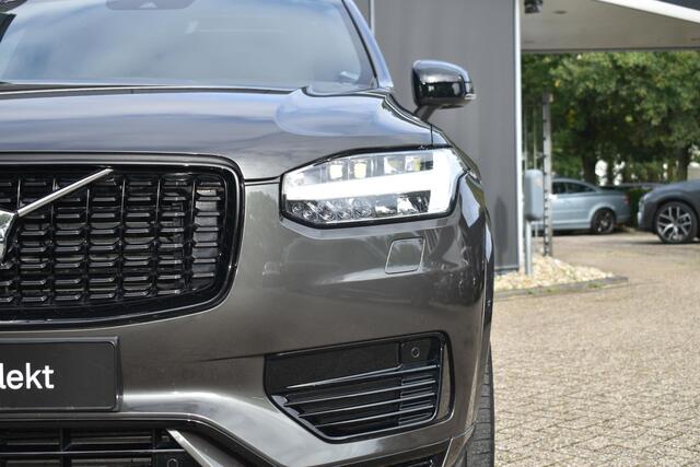 Volvo XC90 2.0 T8 Recharge AWD R-Design l Long range l Luchtvering l 360° camera l Head-up display l Bowers & Wilkins High-end Audio l Stoel- & stuurwielverwarming l Trekhaak l Panoramisch schuif-/kanteldak l BLIS l Adaptieve cruise control l Pilot Assist l Sportstoelen l 21 Inch l