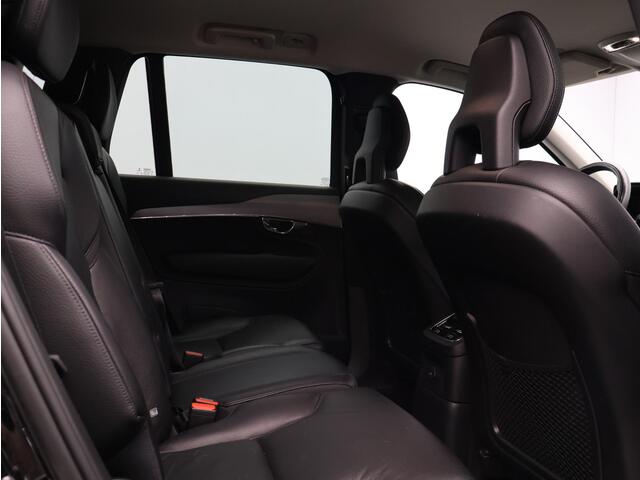 Volvo XC90 T8 390PK Recharge AWD Business Pro / Trekhaak / Leder / BLIS / Adaptive Cruise / Verwarmbaar Stuurwiel + Voorstoelen / 20" / Harman Kardon /