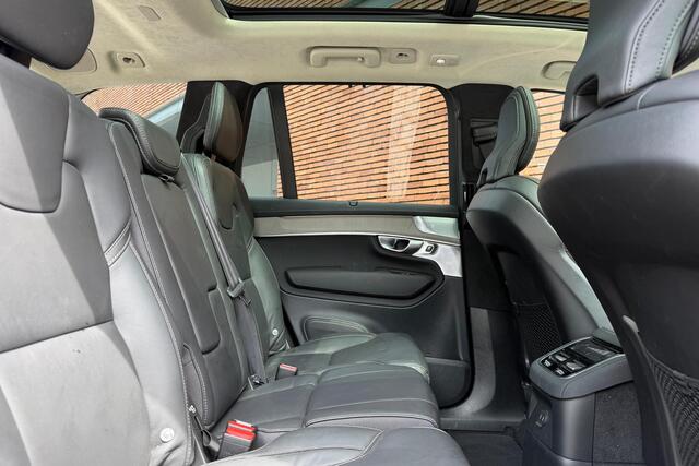 Volvo XC90 T8 Plug-in hybrid AWD Ultra Bright | Bowers & Wilkins | Panoramadak | Luchtvering | Trekhaak, inklapbaar | Massagestoelen | Head-Up Display | Extra getint glas | 360 graden camera | Geventileerde voorstoelen | 20 inch. lichtmetalen velgen | Stoel-/ stuurwielverwarming | Verwarmde achterbank | Pilot assist – foto 7
