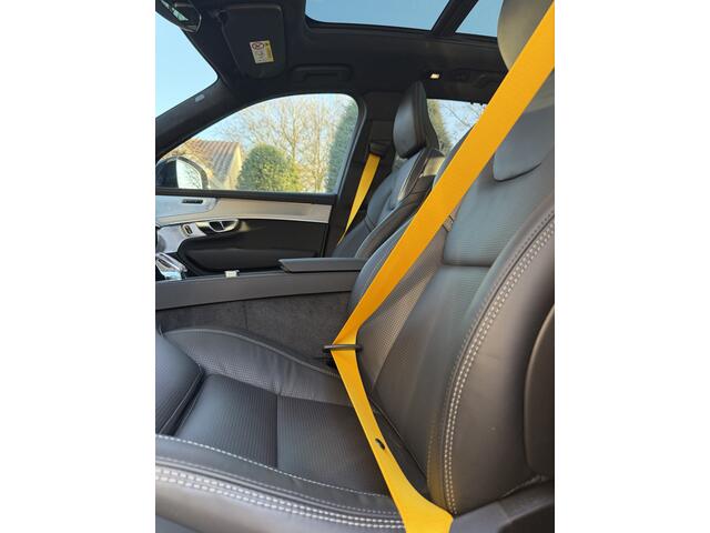 Volvo XC90 2.0 T8 Plug-in hybrid AWD Ultra Black Edition Special Heico Edition | 24 inch wielen | Gele gordels – foto 4