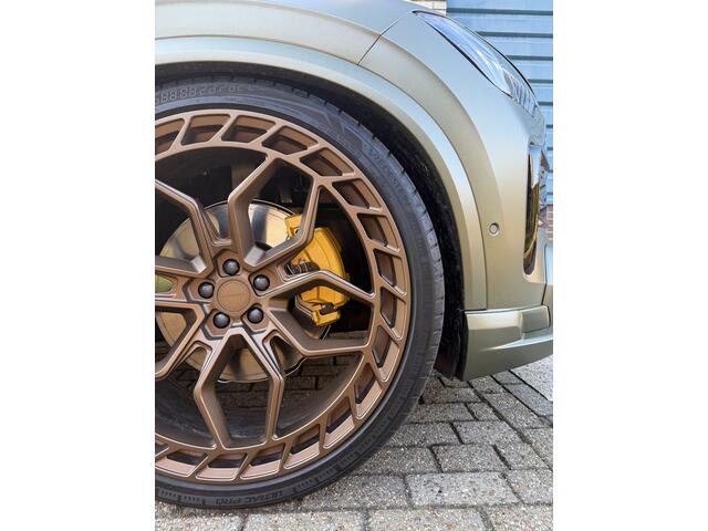 Volvo XC90 2.0 T8 Plug-in hybrid AWD Ultra Black Edition Special Heico Edition | 24 inch wielen | Gele gordels – foto 6