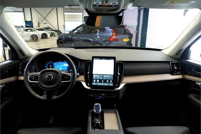 Volvo XC90 2.0 T8 AWD 335kW/456pk Aut8 Recharge Ultra Dark 7P ADAPT.CRUISE + HARMAN/KARDON + PANORAMADAK + HEAD-UP + STOEL-&STUURVERWARMING + PILOT ASSIST + LEDEREN DASHBOARD + 360 CAMERA + BLIS + LANE ASSIST + PD-GLASS + ACHTERBANKVERWARMING + 21" LM-VELGEN! – foto 2