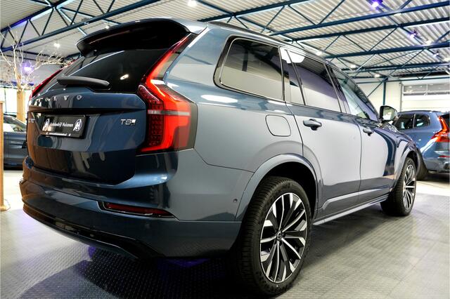 Volvo XC90 2.0 T8 AWD 335kW/456pk Aut8 Recharge Ultra Dark 7P ADAPT.CRUISE + HARMAN/KARDON + PANORAMADAK + HEAD-UP + STOEL-&STUURVERWARMING + PILOT ASSIST + LEDEREN DASHBOARD + 360 CAMERA + BLIS + LANE ASSIST + PD-GLASS + ACHTERBANKVERWARMING + 21" LM-VELGEN! – foto 5